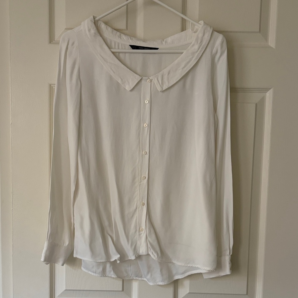 $5! 2 for $10🌹Zara White Button-Front Long Sleeve Blouse with Rounded Collar